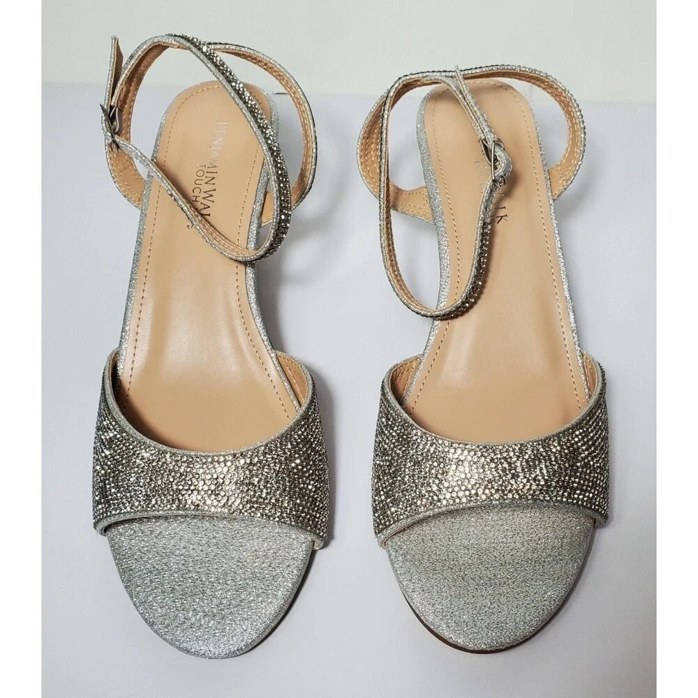 Touch Ups Moxie Wedge Sandal Silver 10M Women’s Dressy Formal Prom Evening - Picture 3 of 6